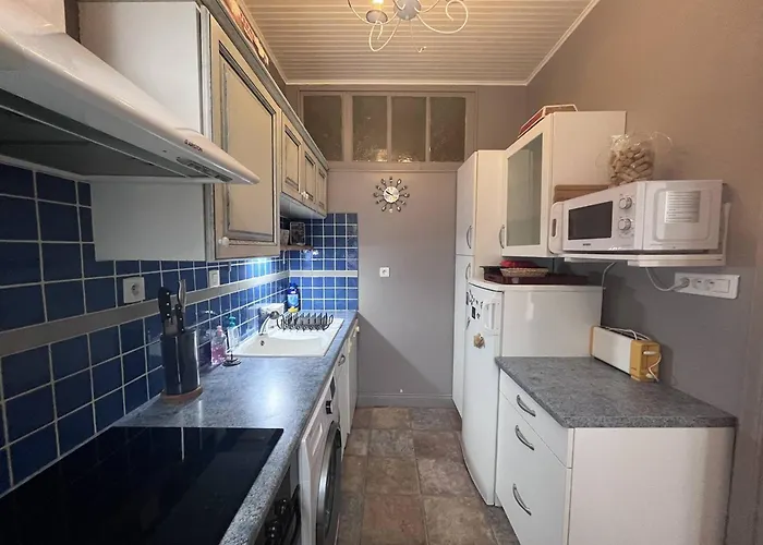 Lumineux Avec 2 Ch. Au Coeur De - Fr-1-812-70 Apartment