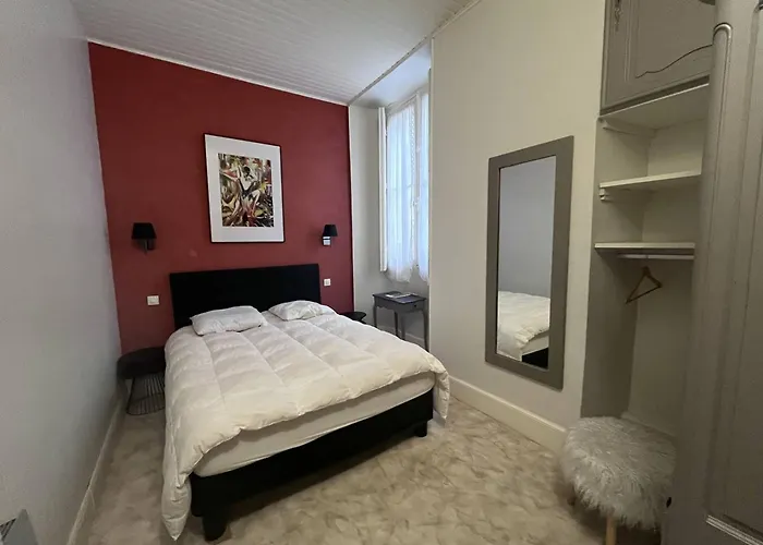 Lumineux Avec 2 Ch. Au Coeur De - Fr-1-812-70 *